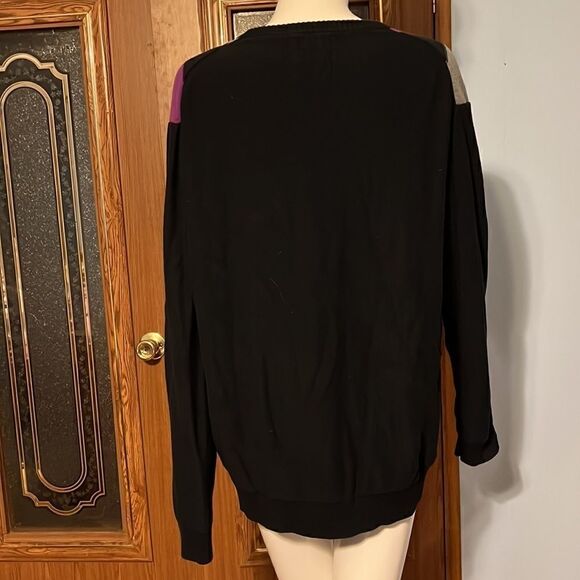 Express Sweater  - Picture 4 of 6